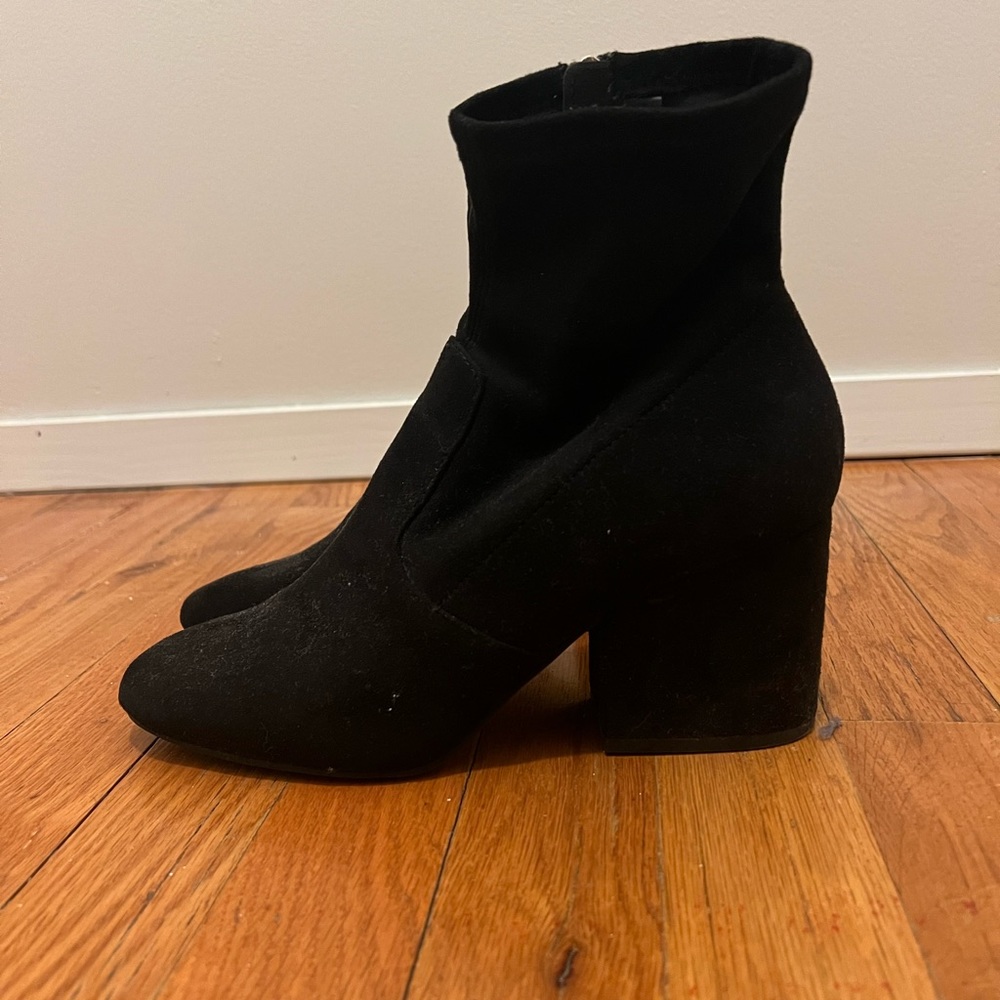 Steve Madden ankle bootie
